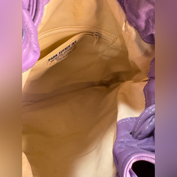 Vintage Park Avenue International Leather Bucket Bag Lavender Gold Lion Hardware - Picture 7 of 7